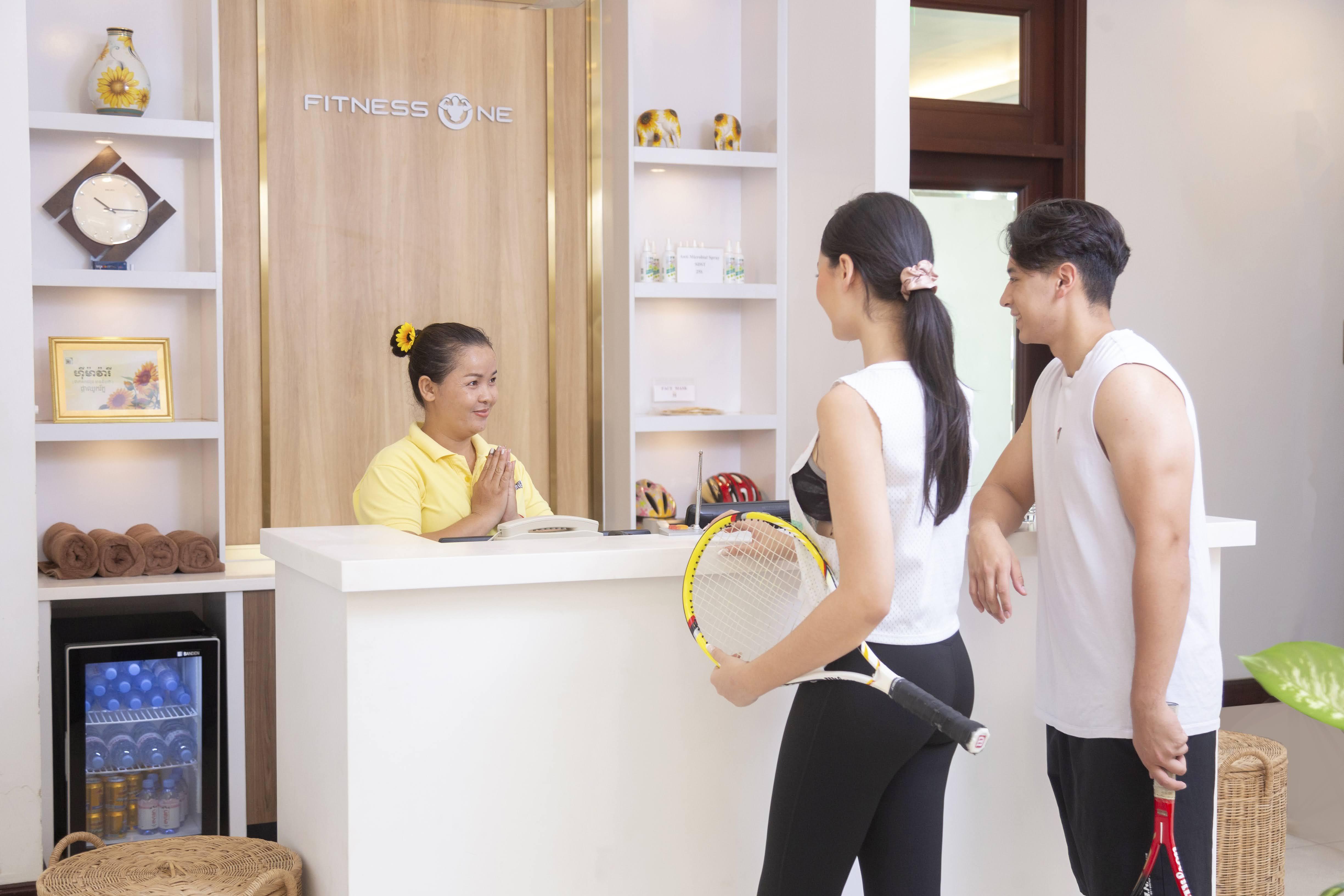 Himawari Hotel Apartments Phnompen Kültér fotó