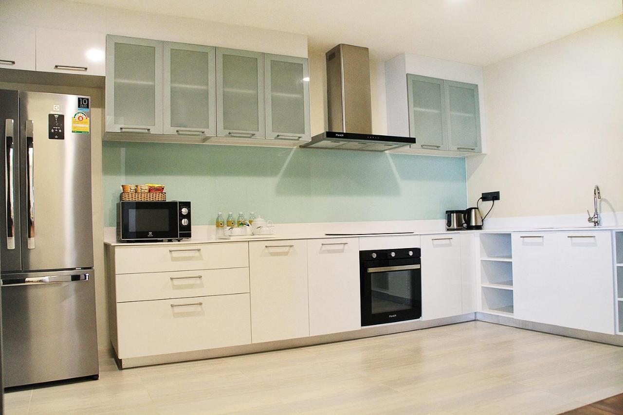 Himawari Hotel Apartments Phnompen Kültér fotó