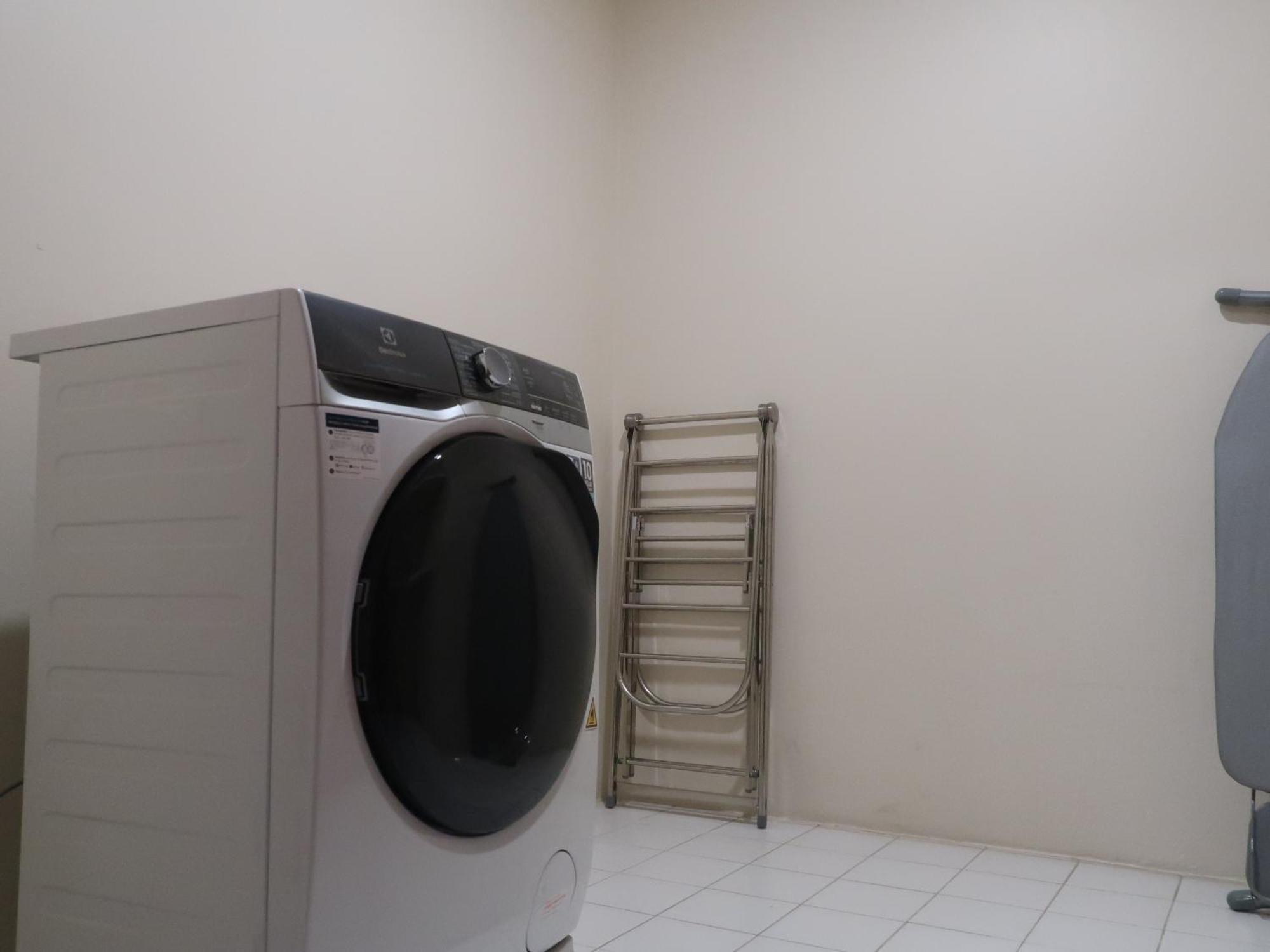 Himawari Hotel Apartments Phnompen Kültér fotó
