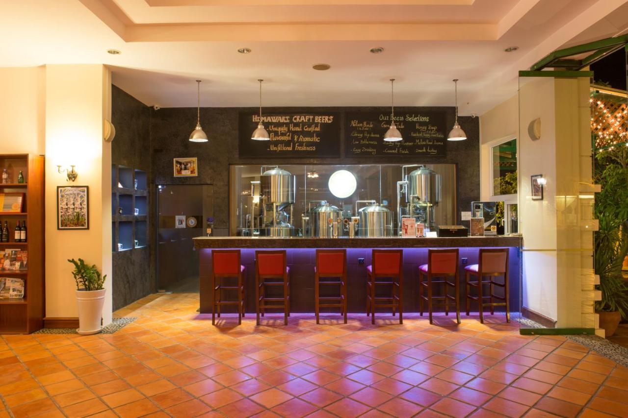 Himawari Hotel Apartments Phnompen Kültér fotó
